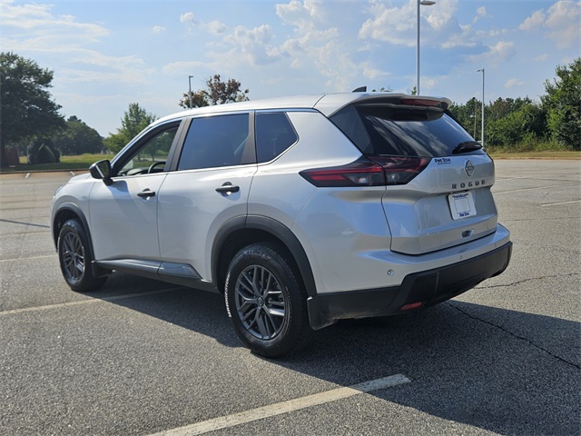 2025 Nissan Rogue S photo 8