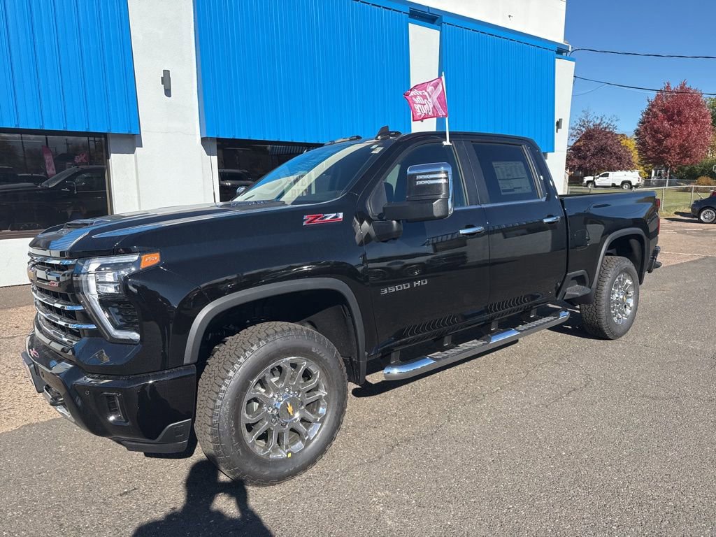 2026 Chevrolet Silverado 3500HD LT's photo