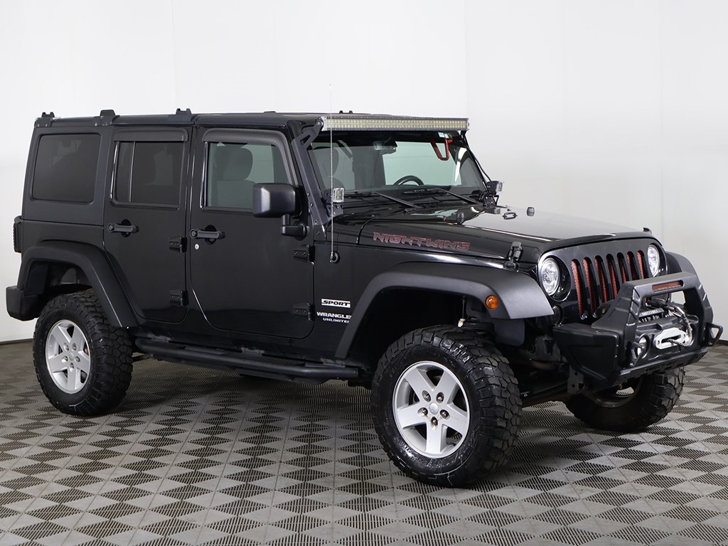2017 Jeep Wrangler Unlimited Sport photo 2