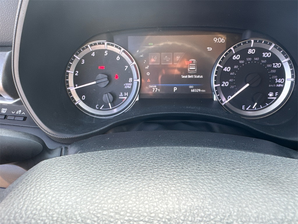 2023 Toyota Highlander L photo 25