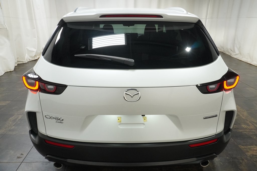 2024 Mazda CX-50 2.5 Select photo 4