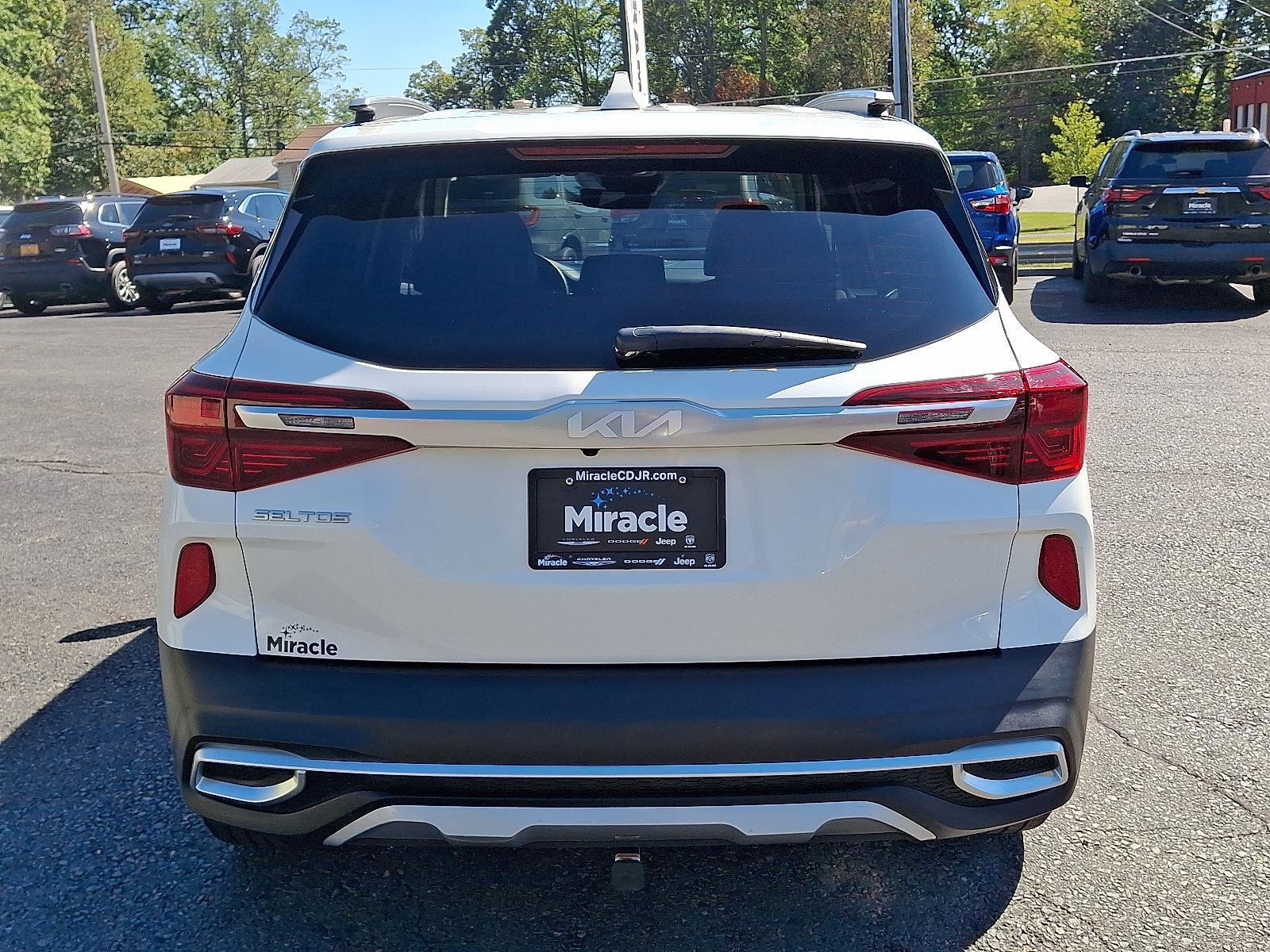 2023 Kia Seltos SX photo 5