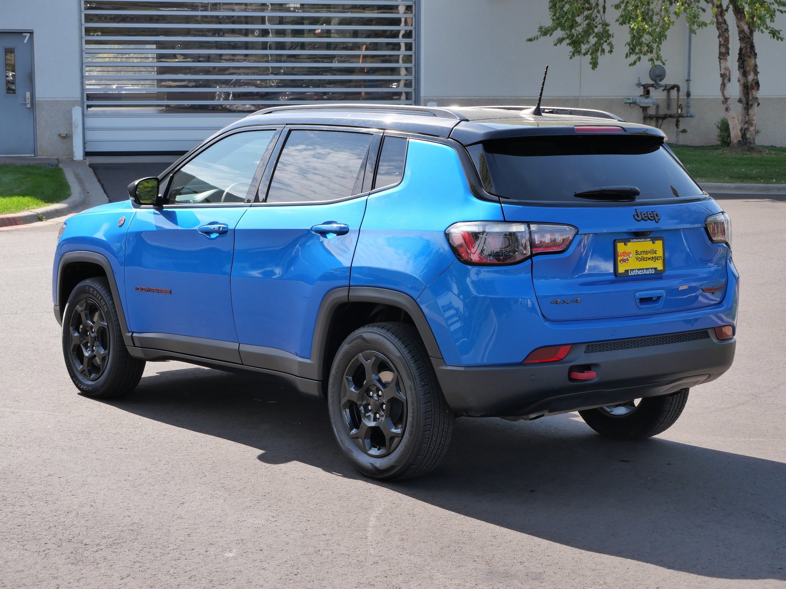 2023 Jeep Compass Trailhawk photo 4