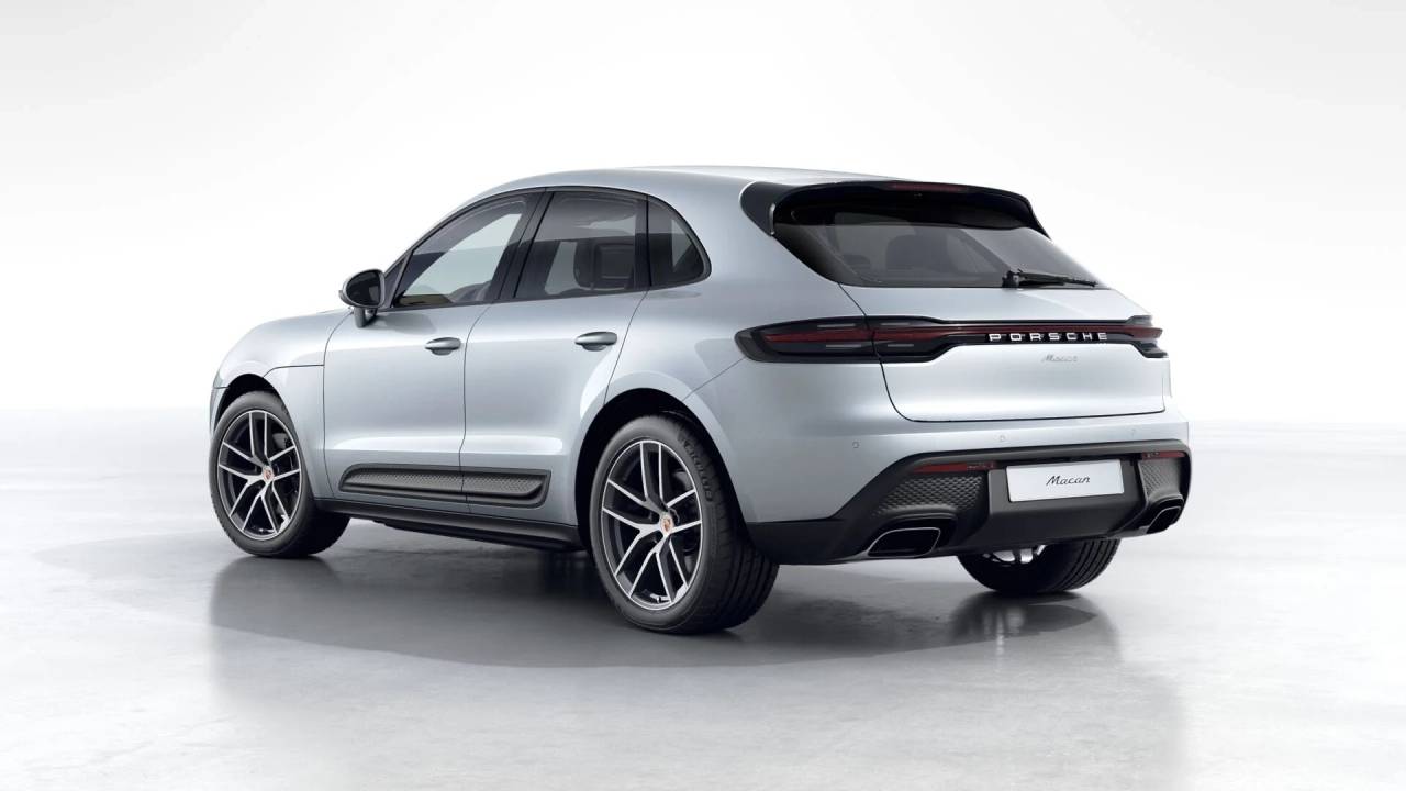 2026 Porsche Macan T photo 3