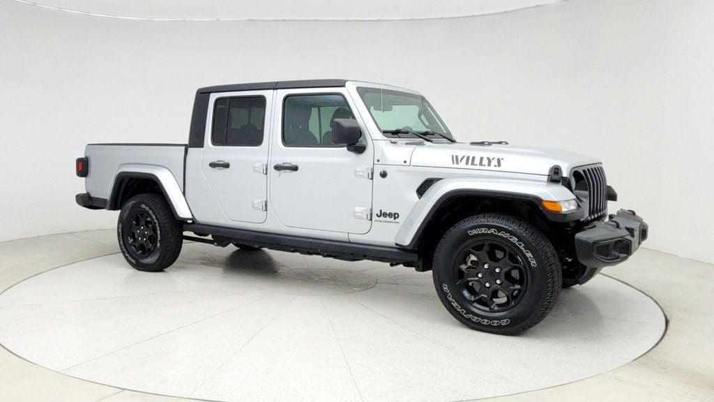 2023 Jeep Gladiator Willys photo 8