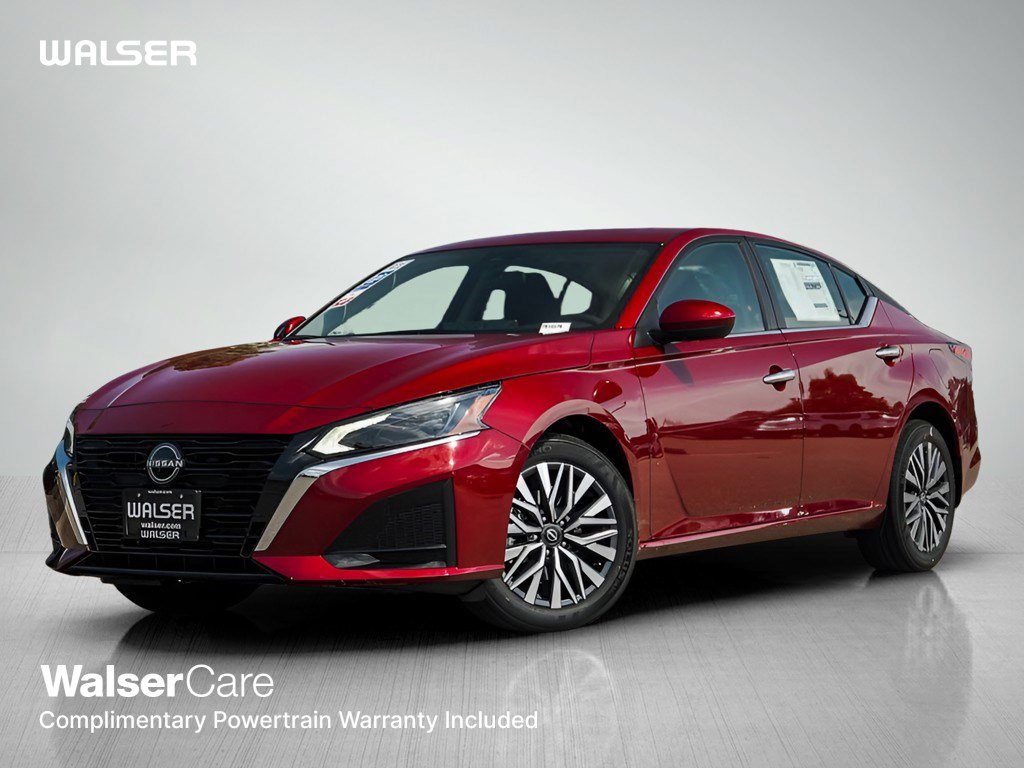 2025 Nissan Altima SV's photo