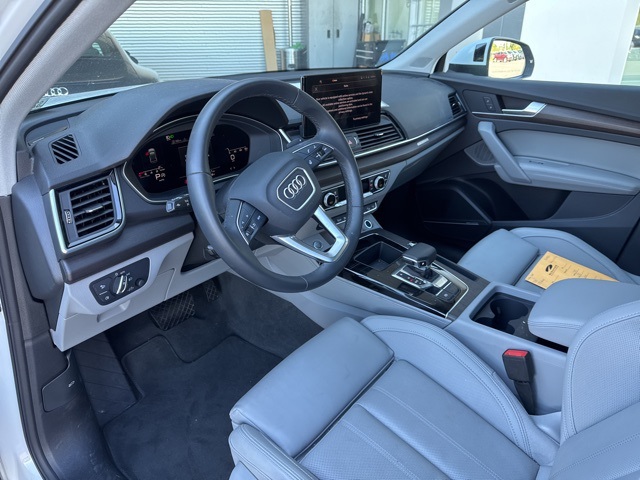 2025 Audi Q5 45 S line Premium Plus photo 12
