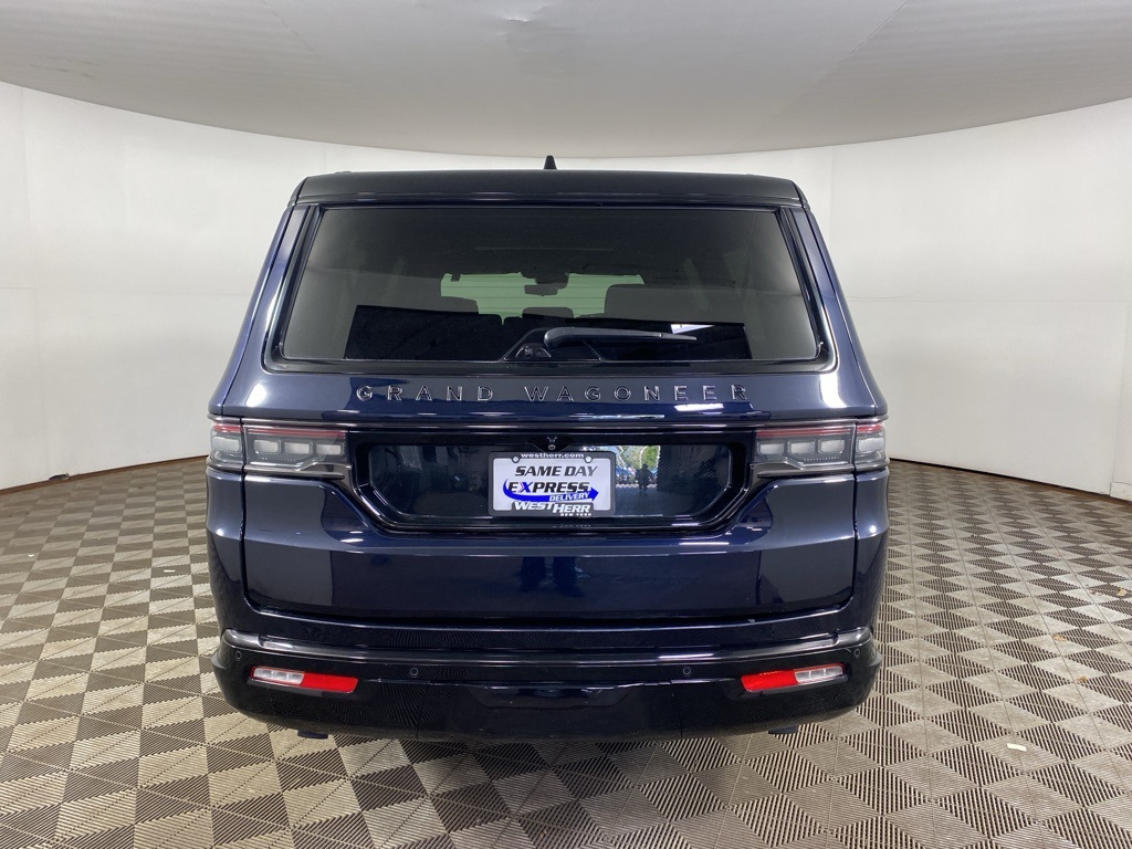 2024 Jeep Wagoneer L Series II Obsidian photo 11
