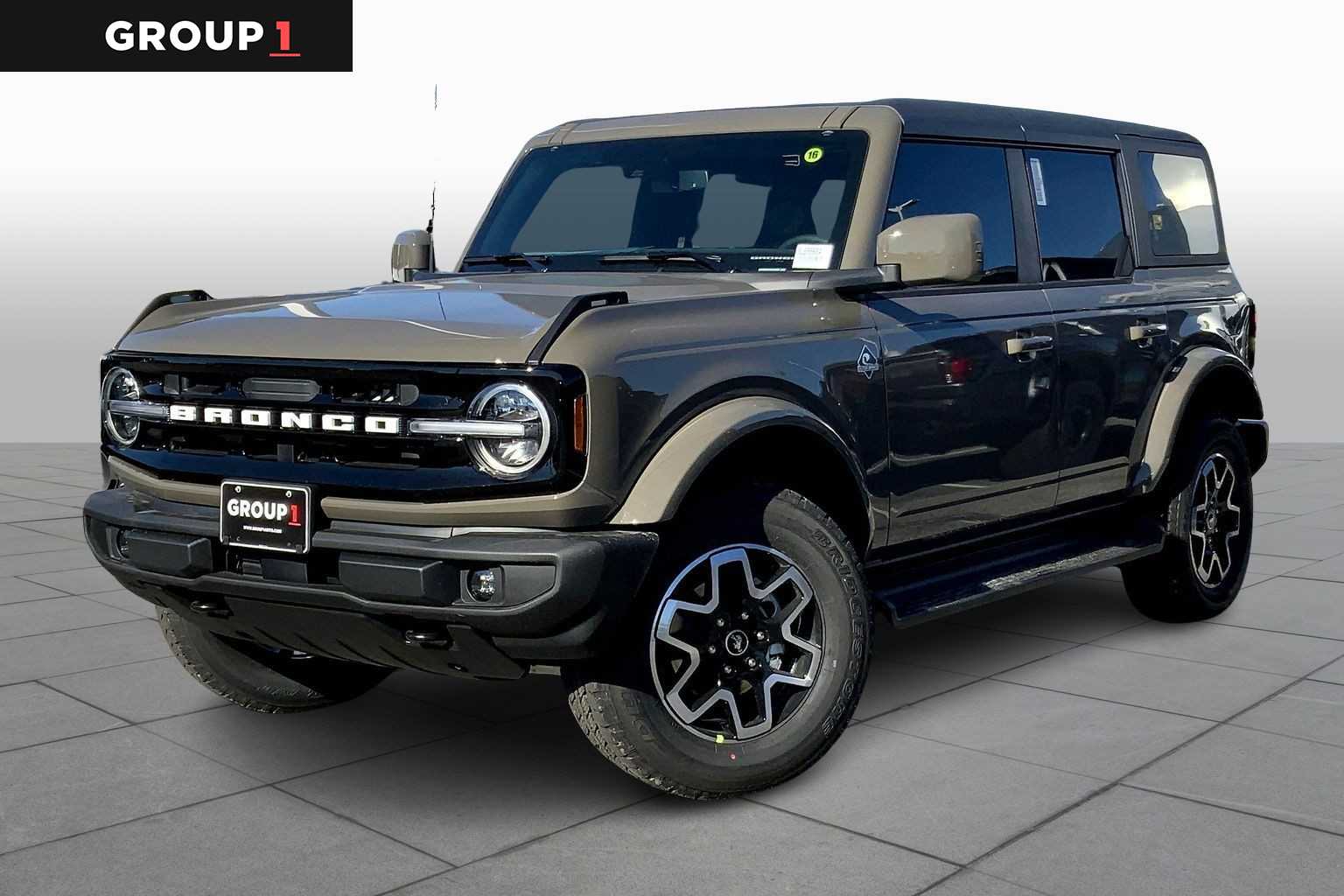 2025 Ford Bronco 4-Door Outer Banks's photo