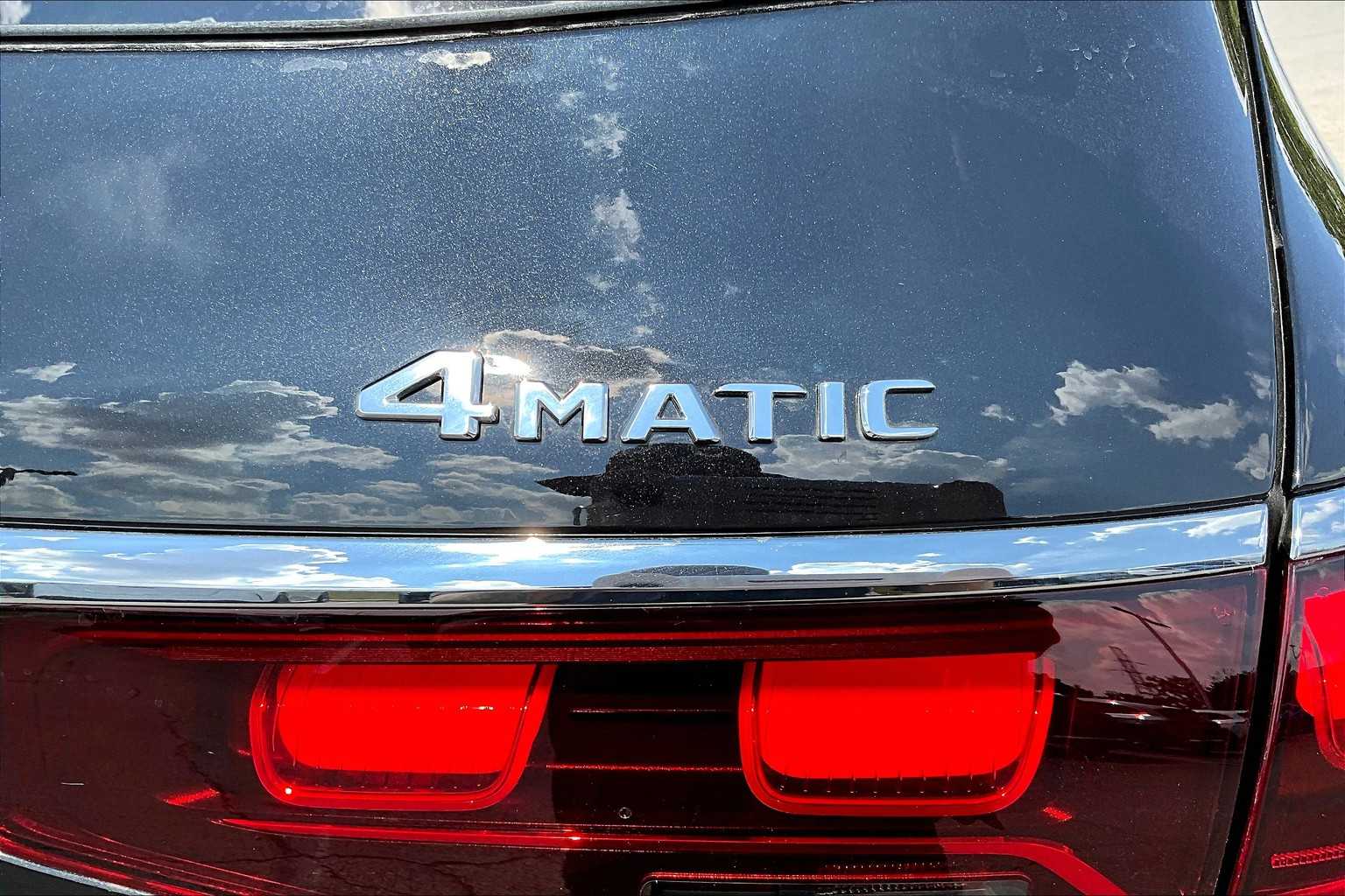 2026 Mercedes Benz GLS 450 4MATIC photo 7