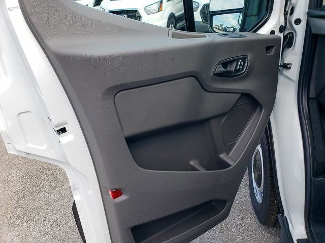 2025 Ford Transit Cargo Van photo 9