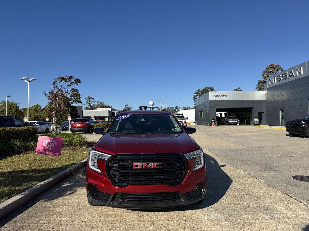 2023 Gmc Terrain SLE photo 2