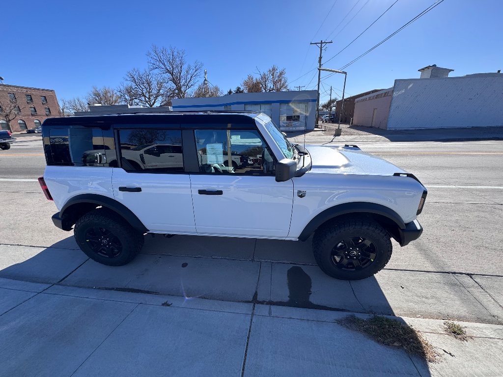 2025 Ford Bronco Big Bend photo 2