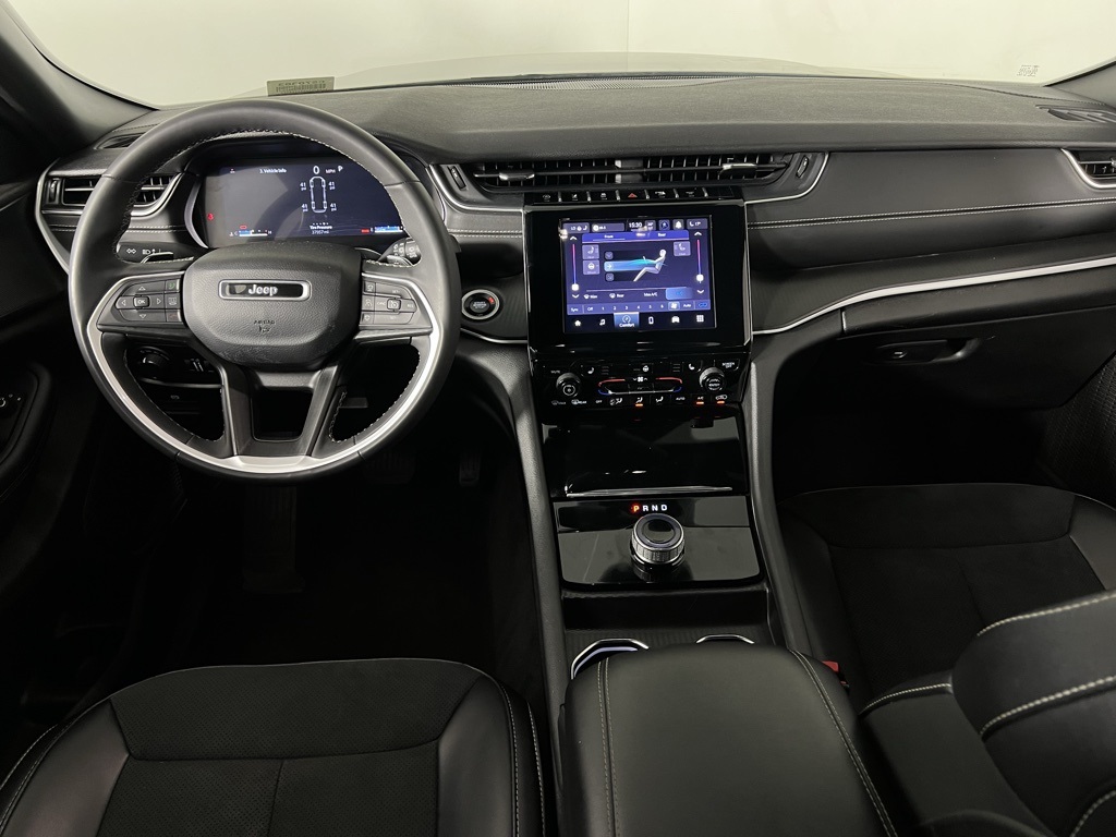 2024 Jeep Grand Cherokee Altitude photo 8