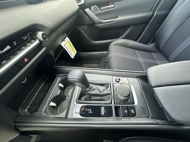 2025 Mazda CX-50 2.5 Select photo 25