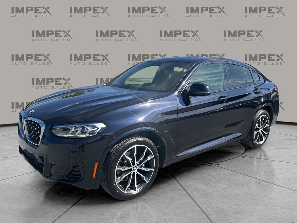 2022 BMW X4 30i's photo