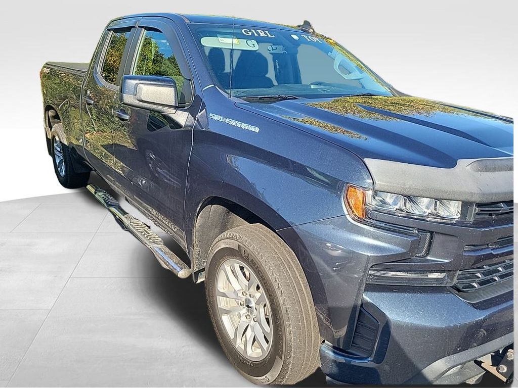 2020 Chevrolet Silverado 1500 RST photo 3