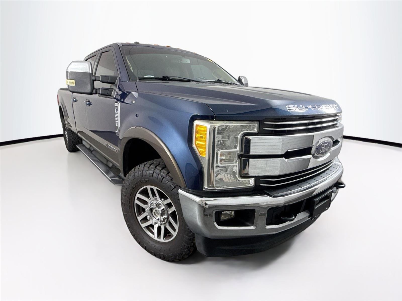 2017 Ford F-250 Lariat photo 3