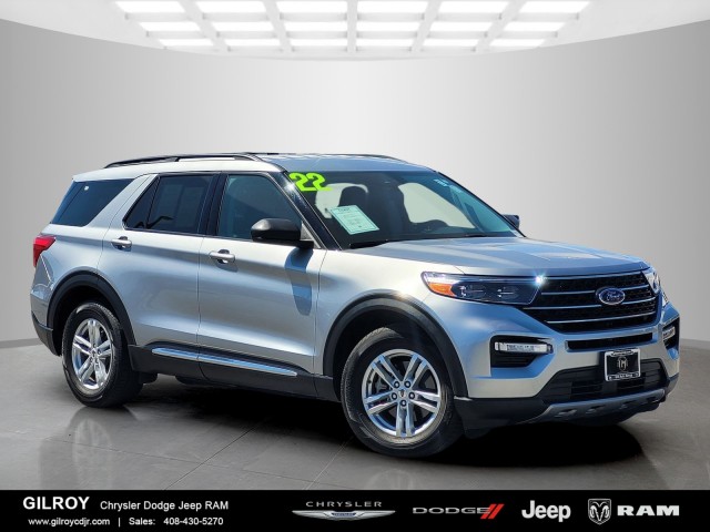 2022 Ford Explorer XLT's photo