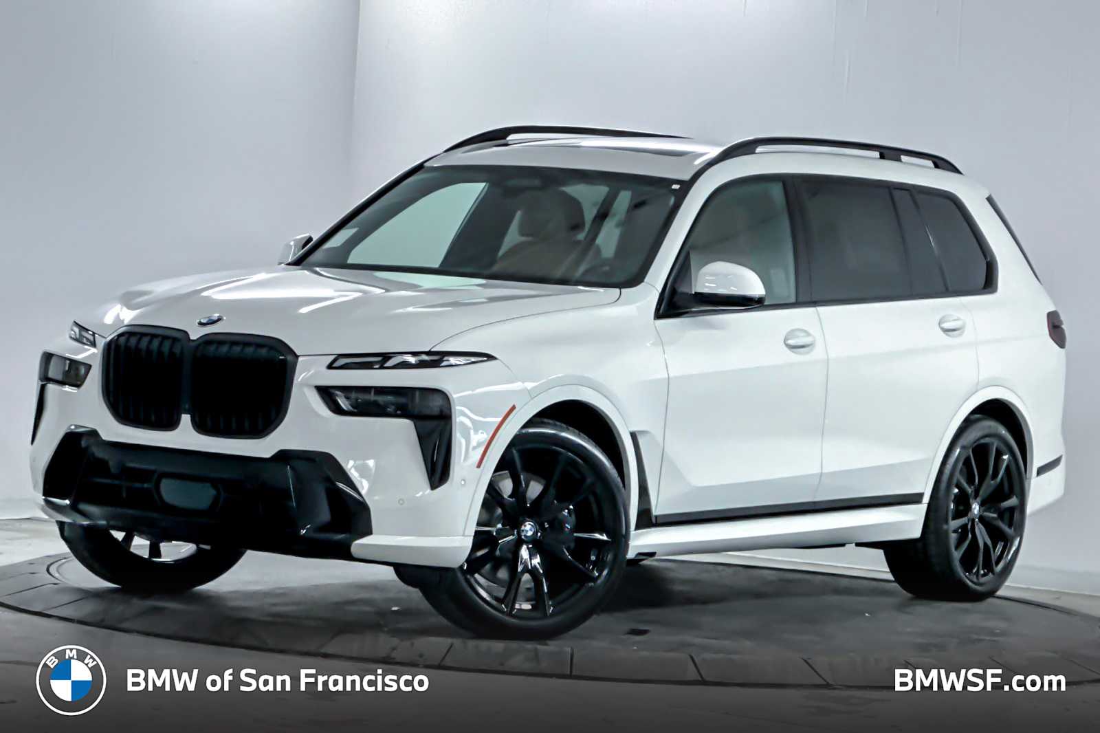 2026 BMW X7 40i's photo