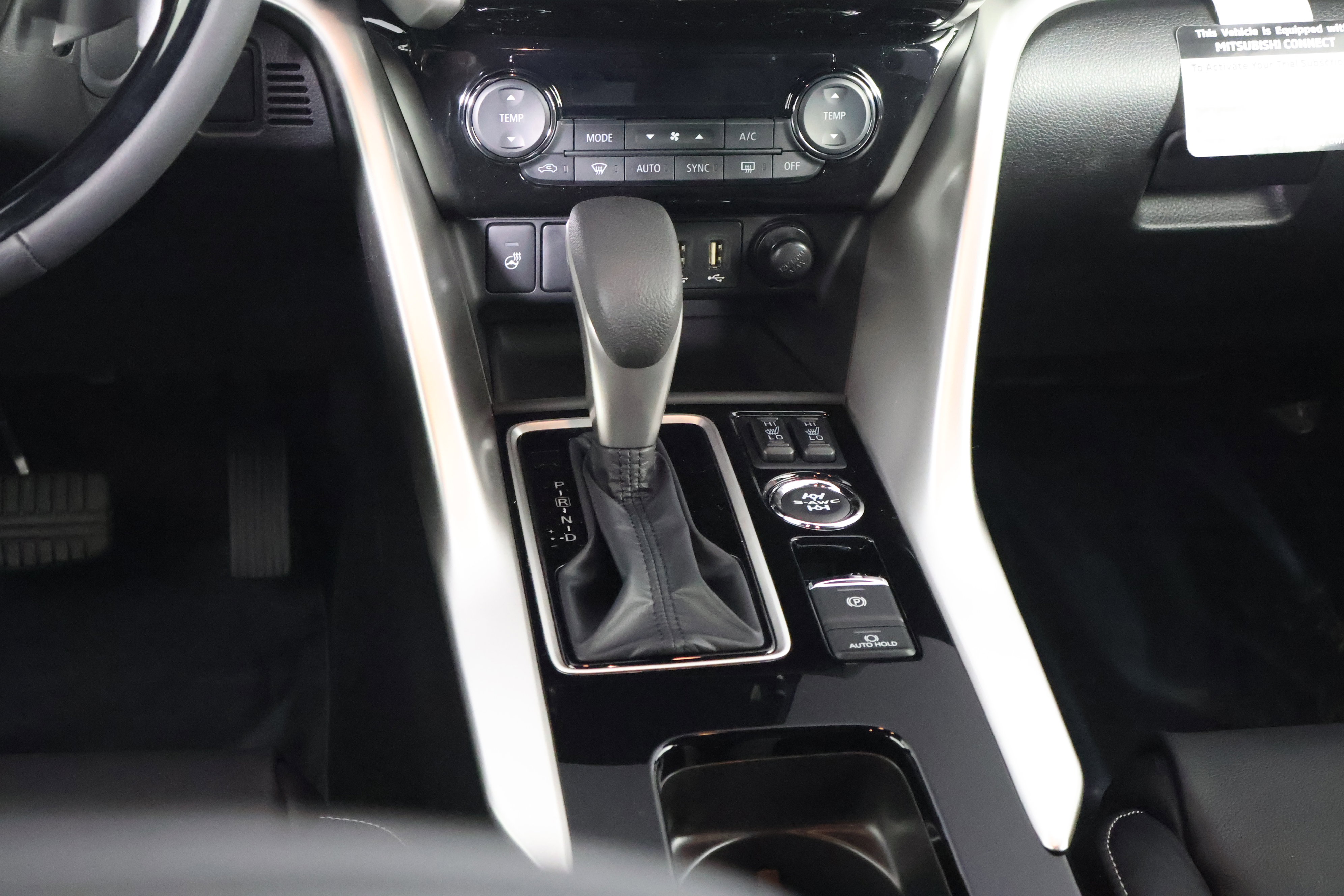 2025 Mitsubishi Eclipse Cross SEL photo 13