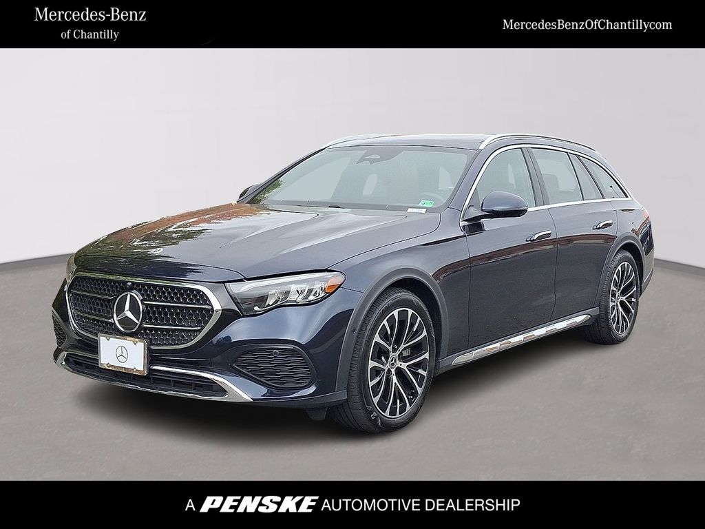 2025 Mercedes-Benz E-Class E450 All-Terrain's photo