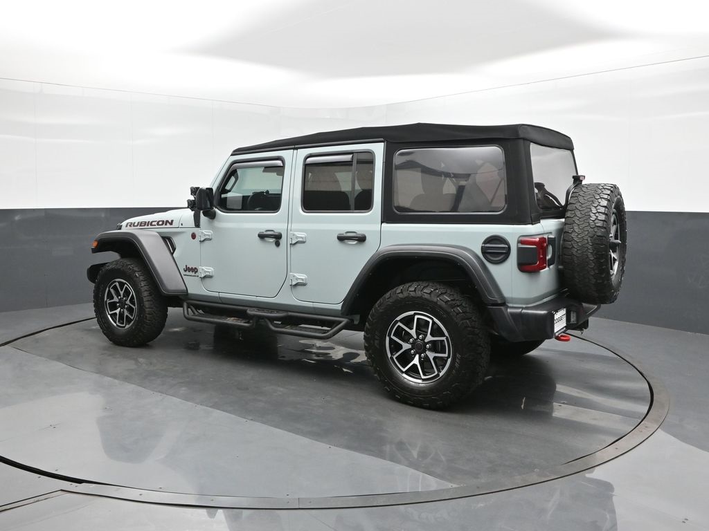 2024 Jeep Wrangler Rubicon photo 5