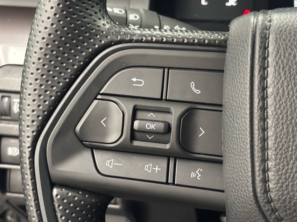 2024 Toyota Tacoma SR Double Cab photo 2