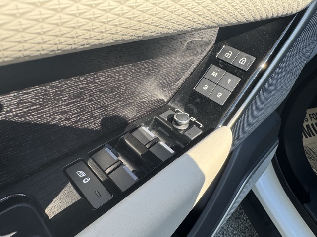 2022 Land Rover Range Rover Velar S photo 25