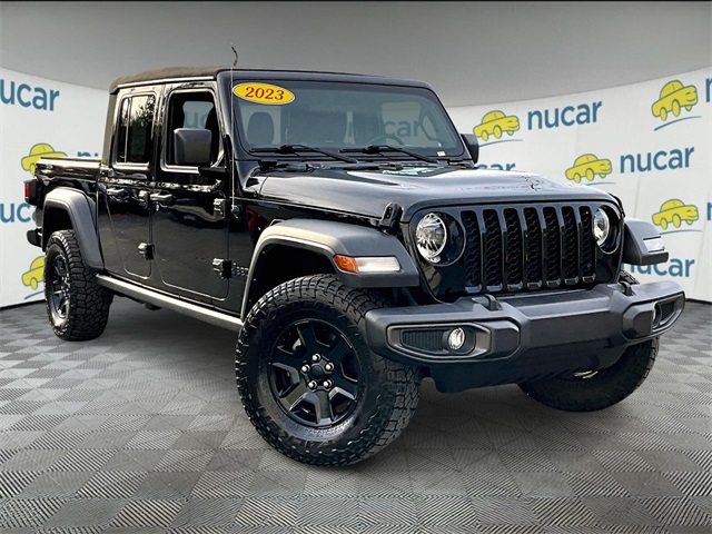 2023 Jeep Gladiator Sport S's photo