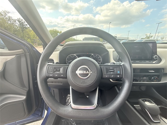 2023 Nissan Rogue SV photo 14