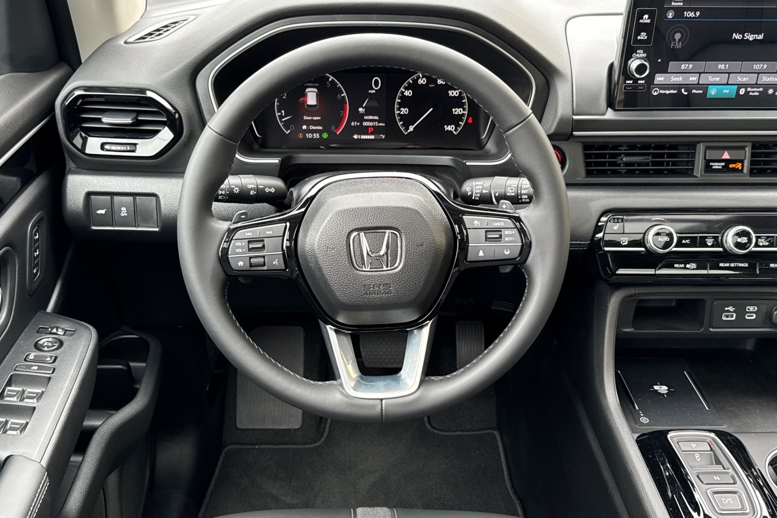 2025 Honda Pilot Touring photo 14