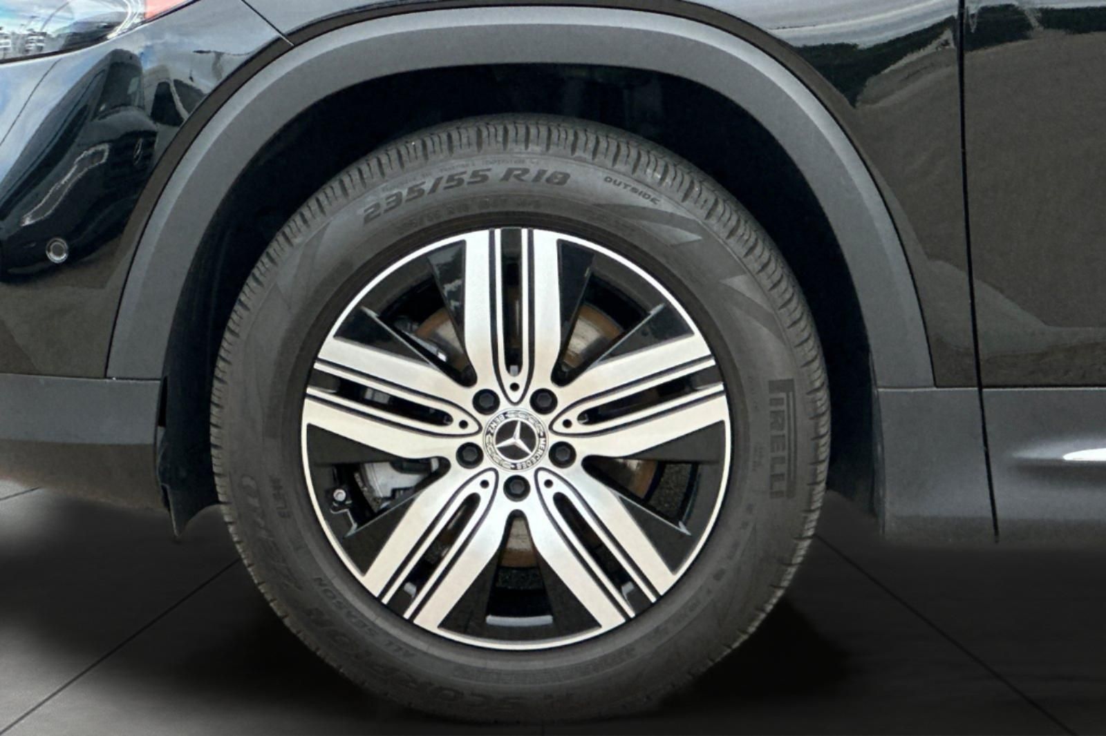 2023 Mercedes Benz EQB 300 4MATIC photo 4