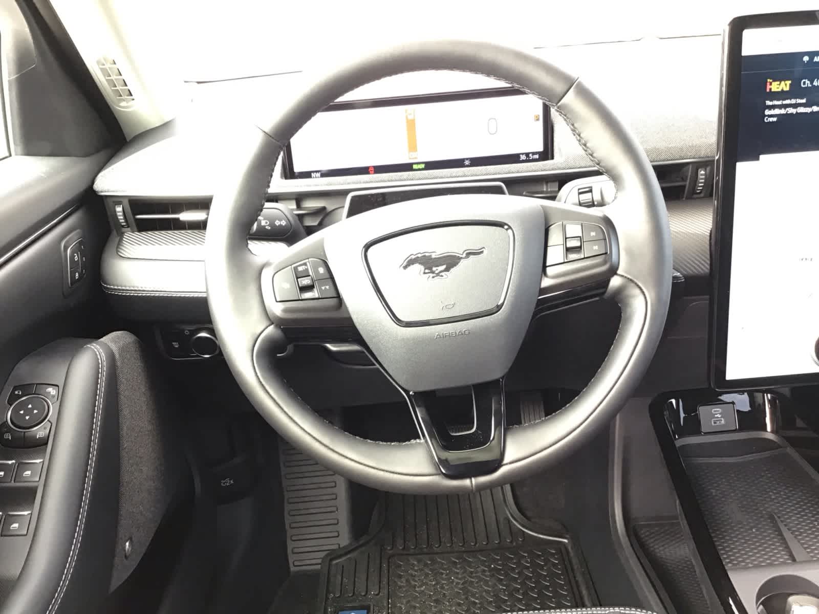 2023 Ford Mustang Mach-E Premium photo 14