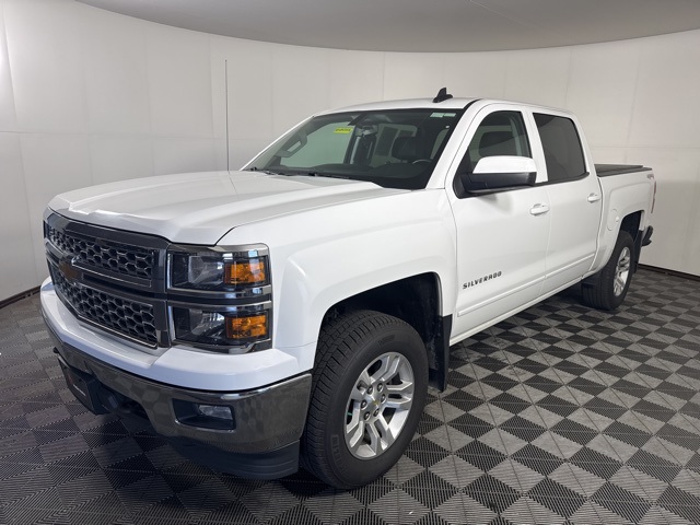 2015 Chevrolet Silverado 1500 LT photo 3