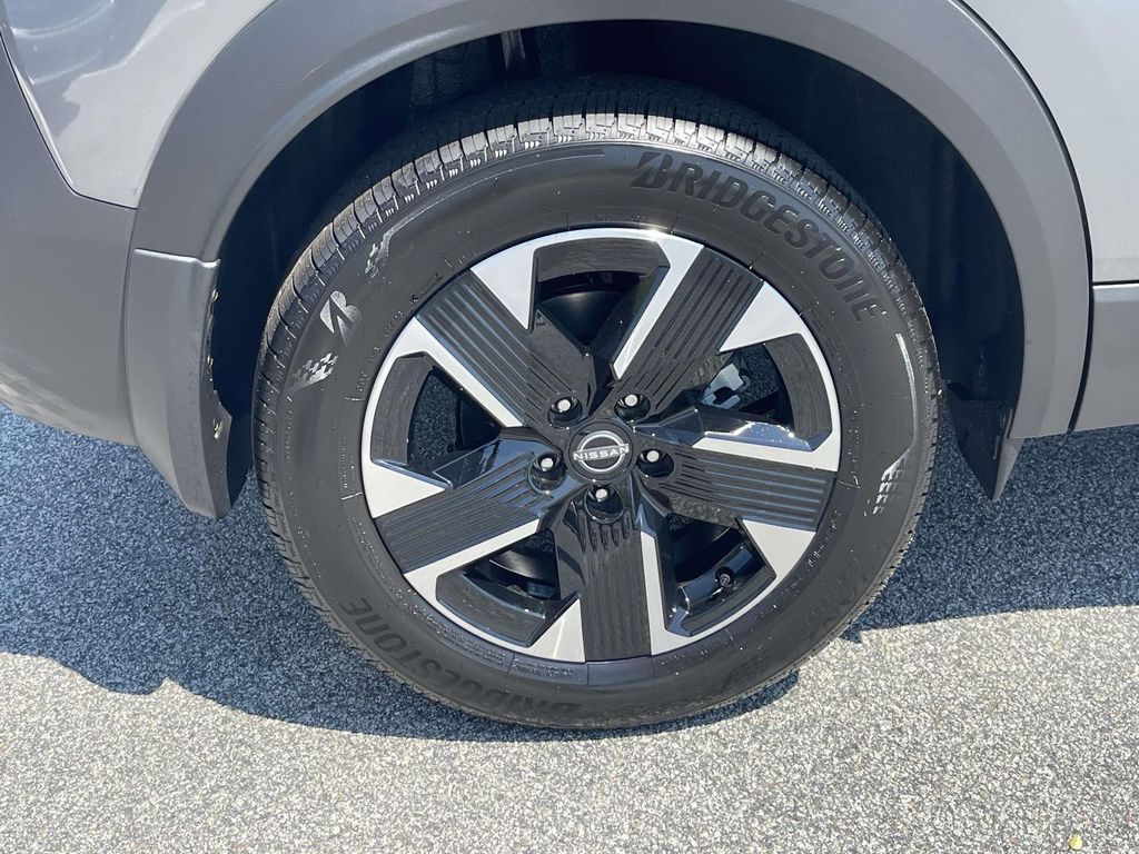 2026 Nissan Kicks SV photo 5