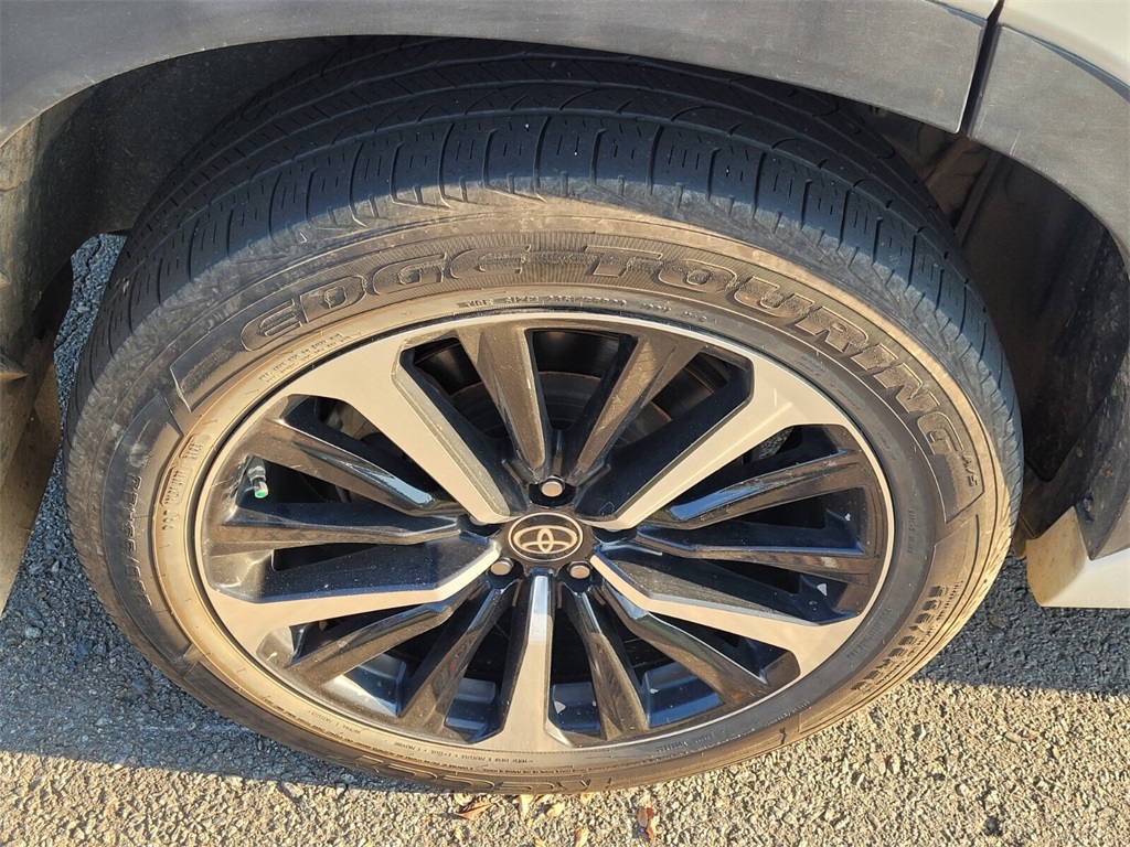 2021 Toyota Highlander XSE photo 4