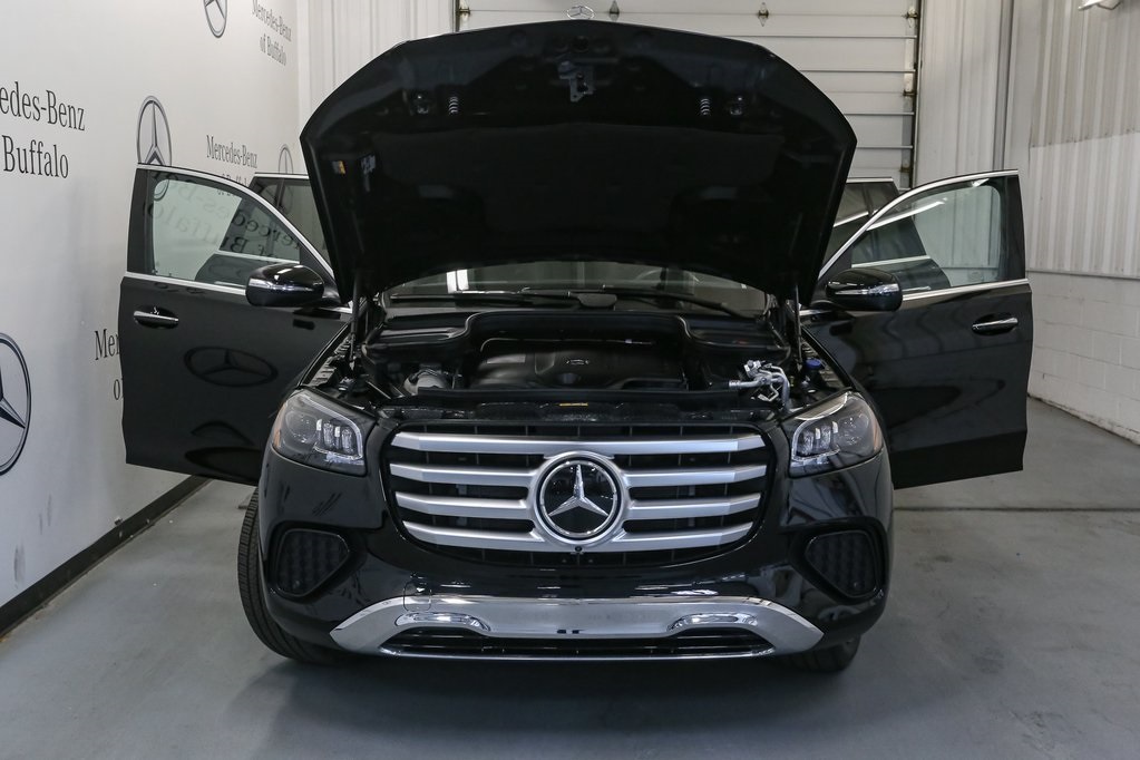 2025 Mercedes Benz GLS 450 4MATIC photo 15
