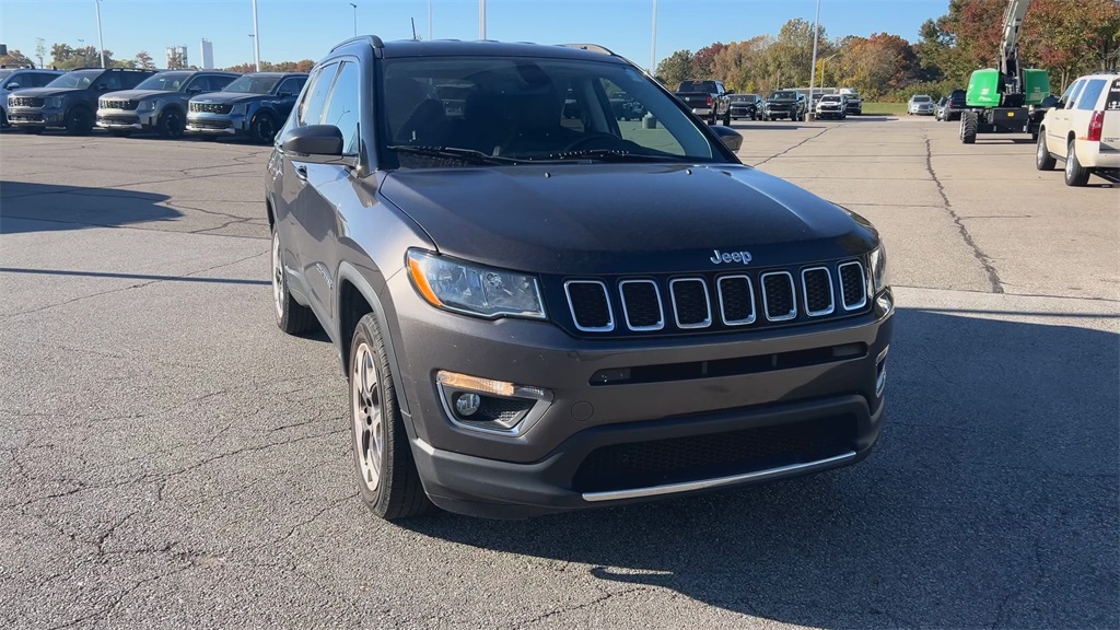2018 Jeep Compass Limited photo 2