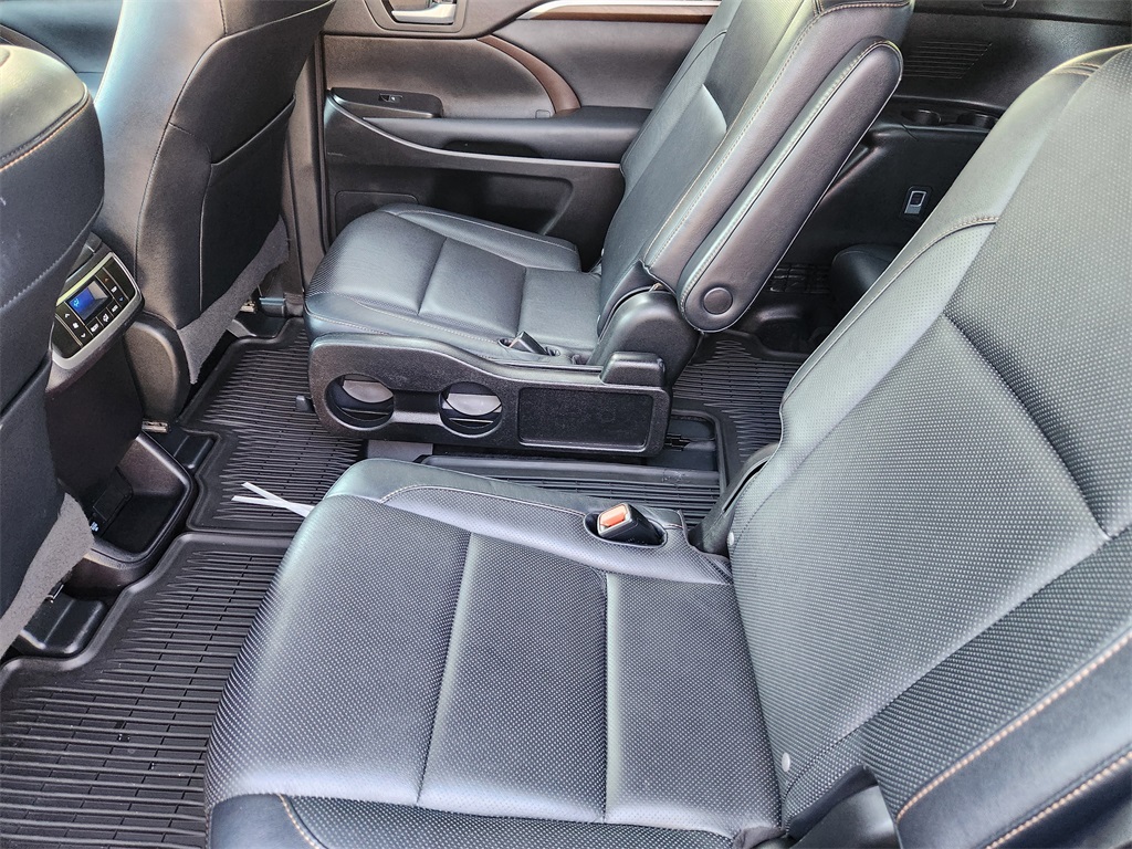 2014 Toyota Highlander Limited photo 7