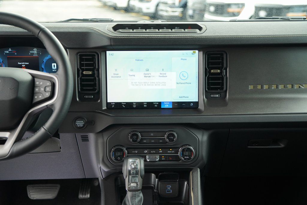 2025 Ford Bronco Badlands photo 11