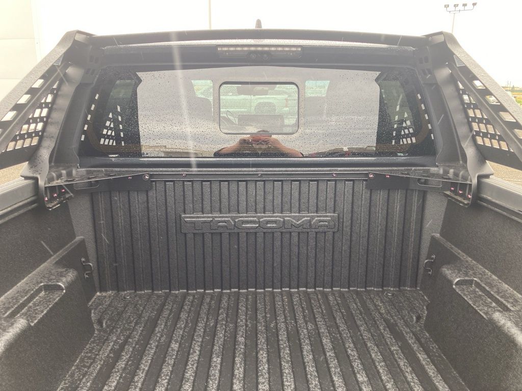2025 Toyota Tacoma photo 32
