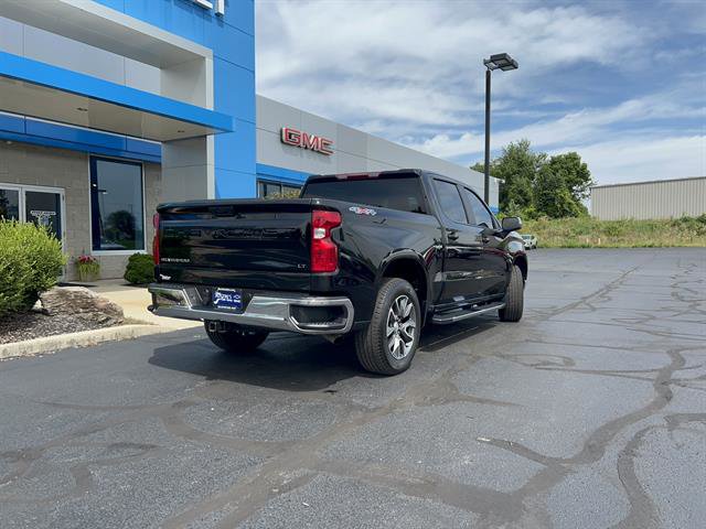 2023 Chevrolet Silverado 1500 LT photo 5