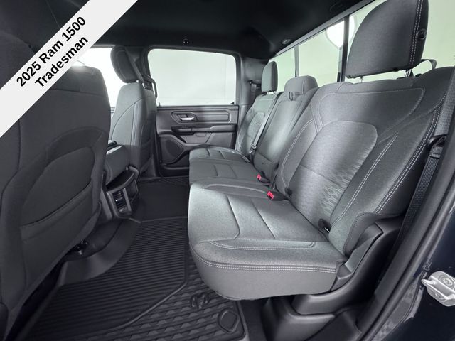 2025 Ram 1500 Tradesman photo 17
