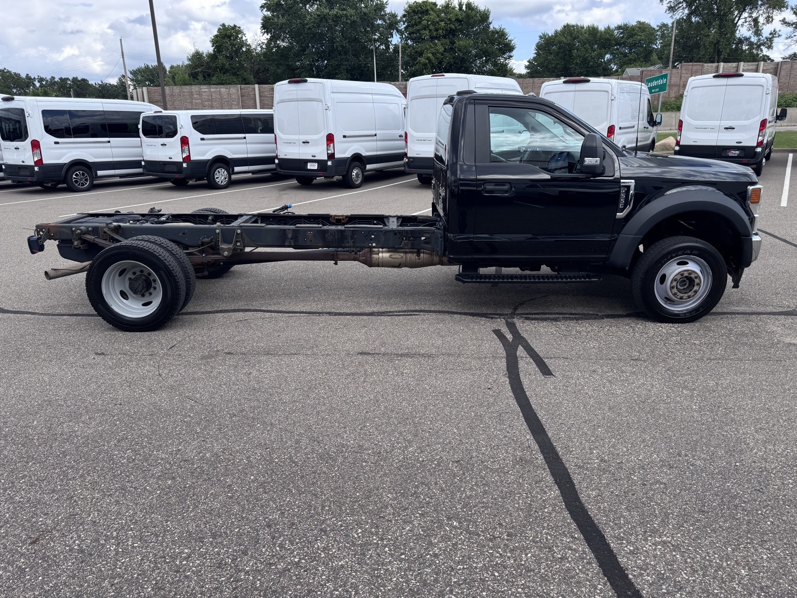 2022 Ford F-550 XL photo 3