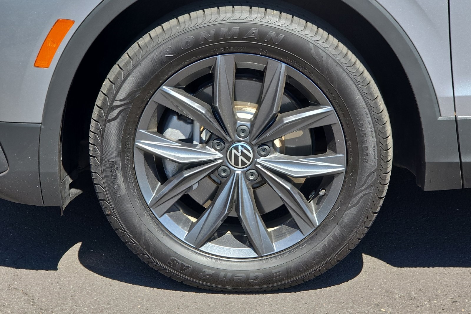 2022 Volkswagen Tiguan SE photo 23