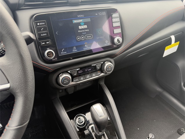 2025 Nissan Versa 1.6 SR photo 14