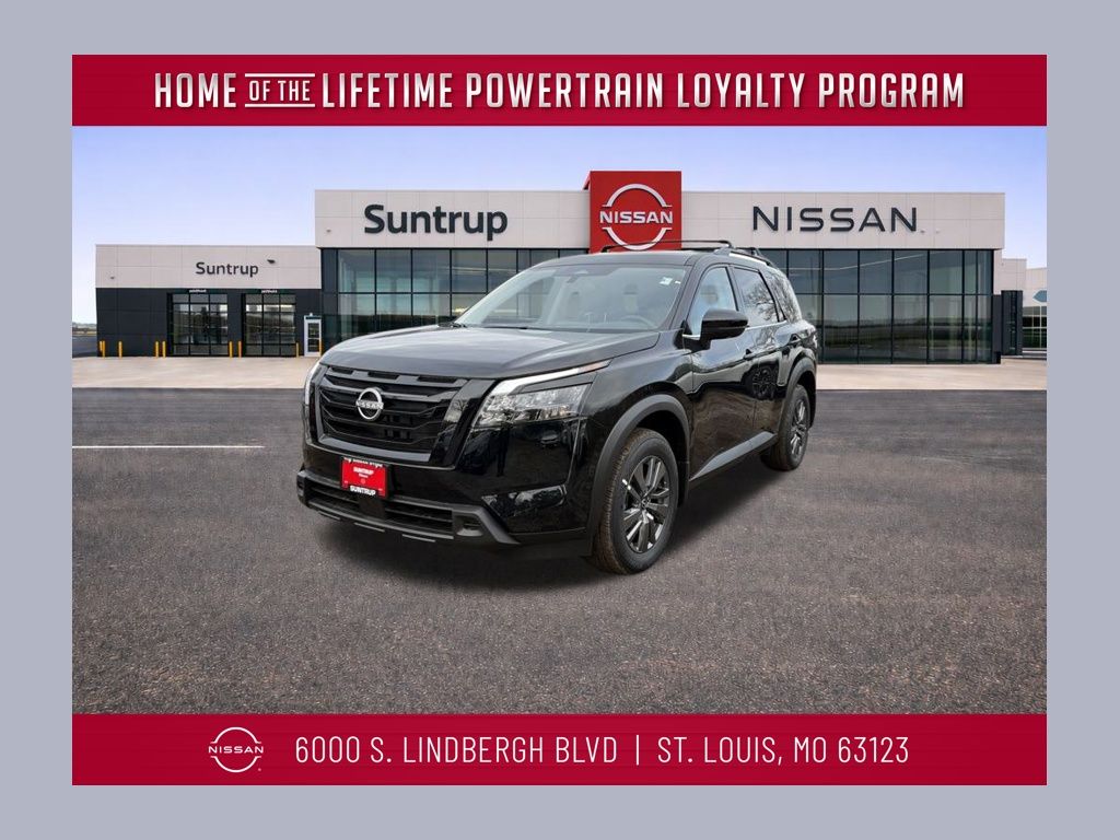 2025 Nissan Pathfinder SV's photo