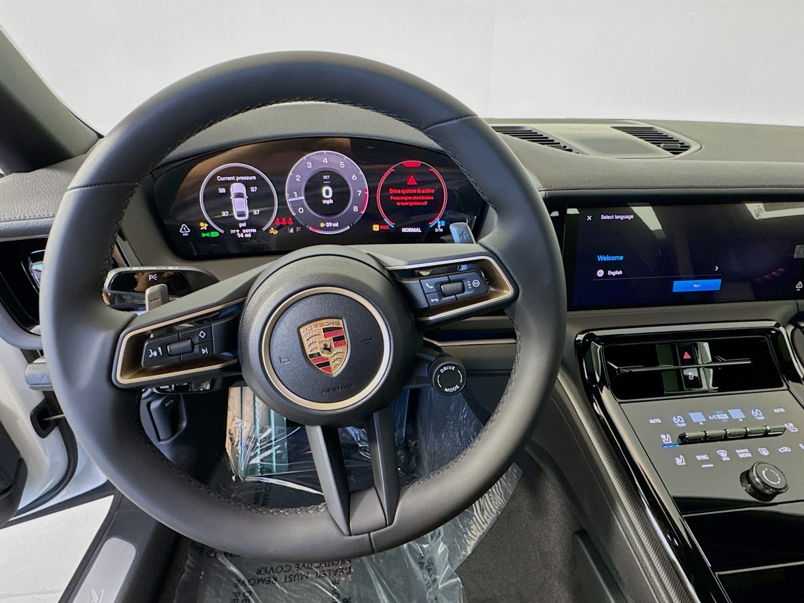 2025 Porsche Panamera 4 photo 13
