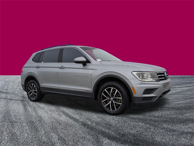 2021 Volkswagen Tiguan SE photo 2